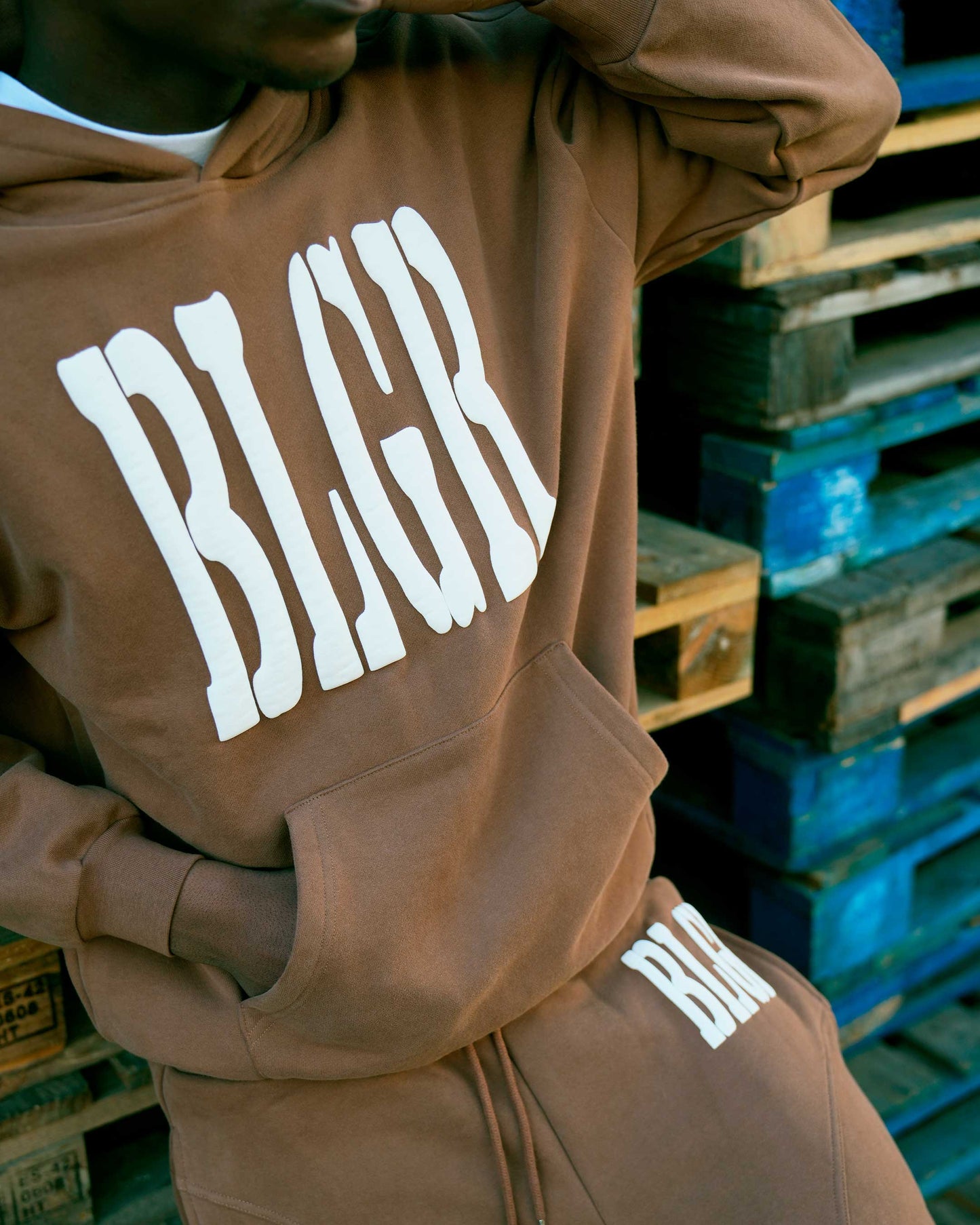 BLGR "CLASSIC" HOODIE [BROWN]